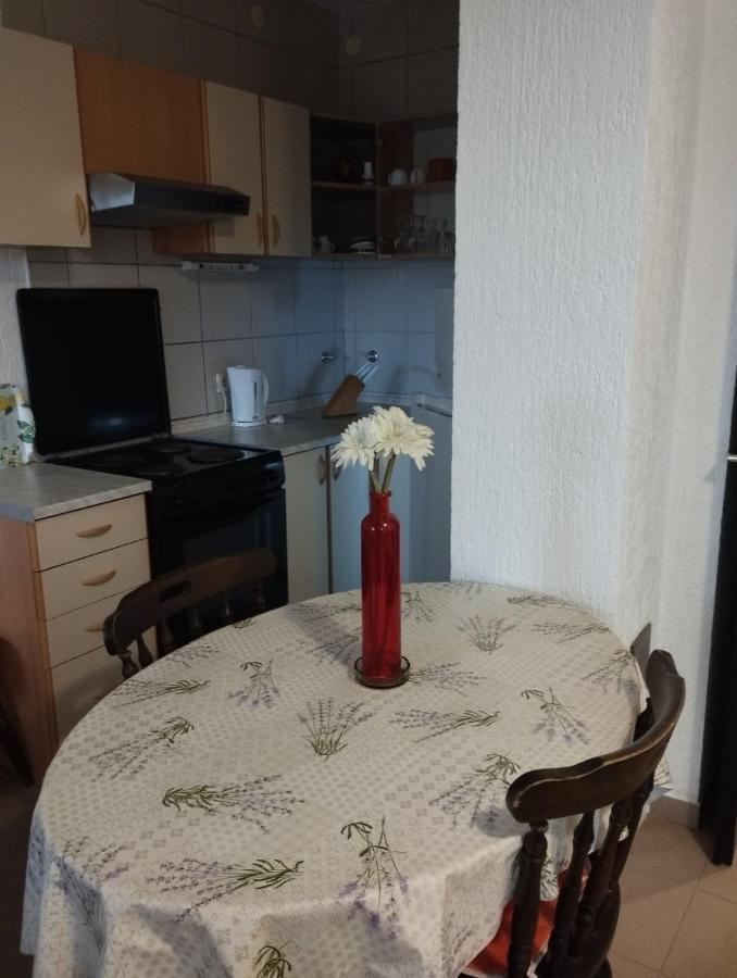 Apartments Vila Lavanda Omišalj المظهر الخارجي الصورة