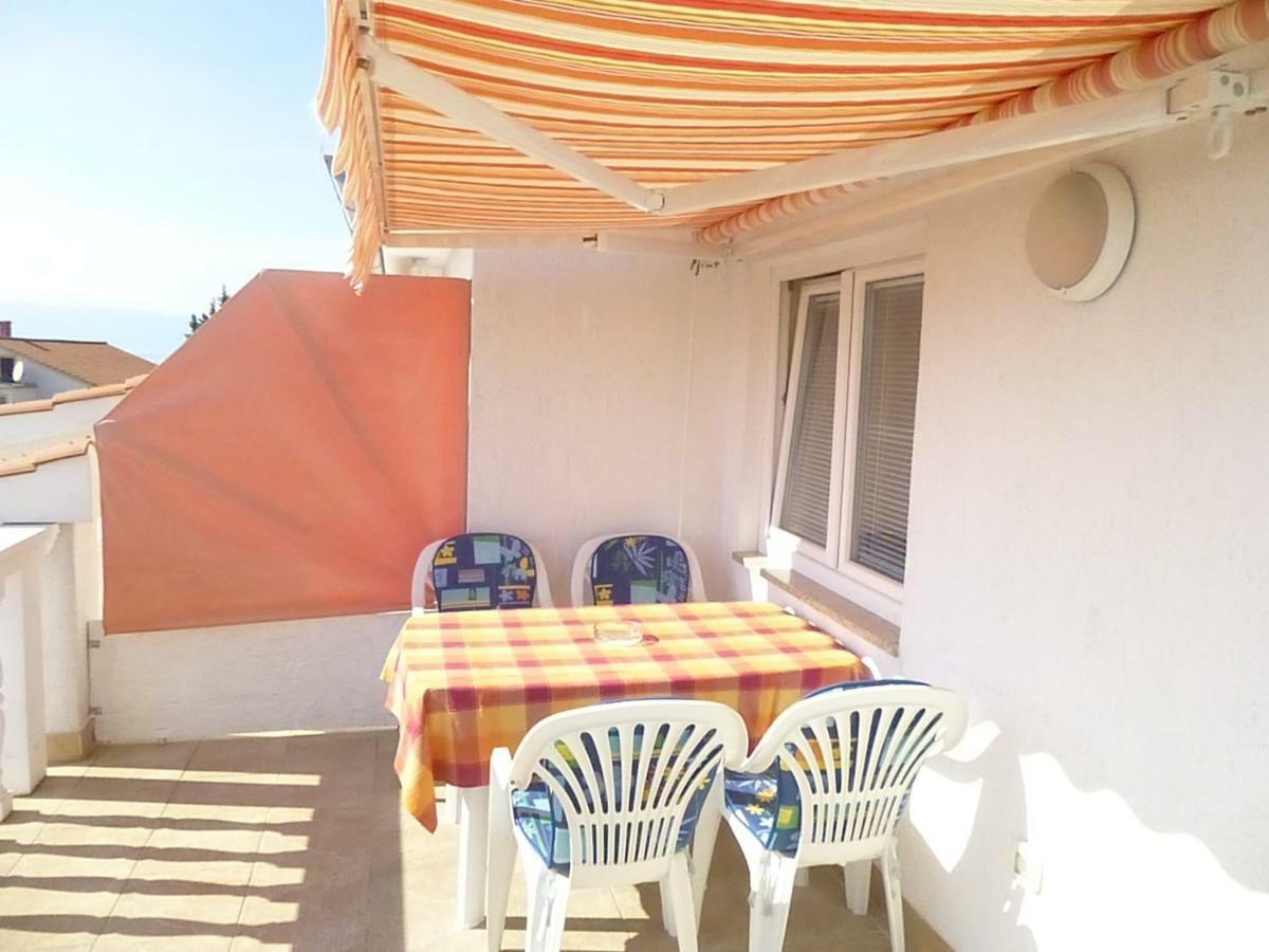 Apartments Vila Lavanda Omišalj المظهر الخارجي الصورة